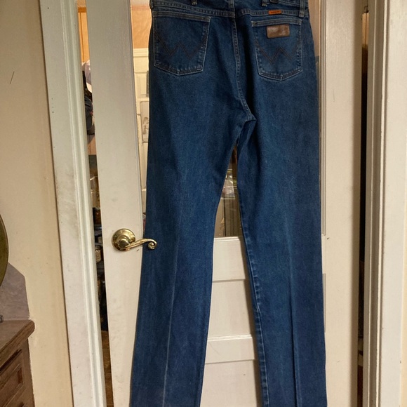 Blue Relaxed Denim Jeans - Picture 6 of 9